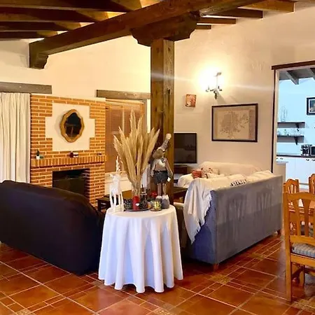 Privada Benadizos Holiday home
